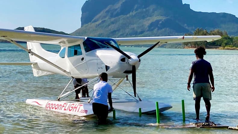 Mit dem Wasserflugzeug Mauritius aus der Vogelperspektive erleben