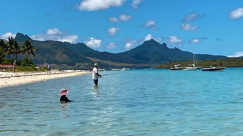 Auf Mauritius ist es nie weit bis zum nächsten Strand