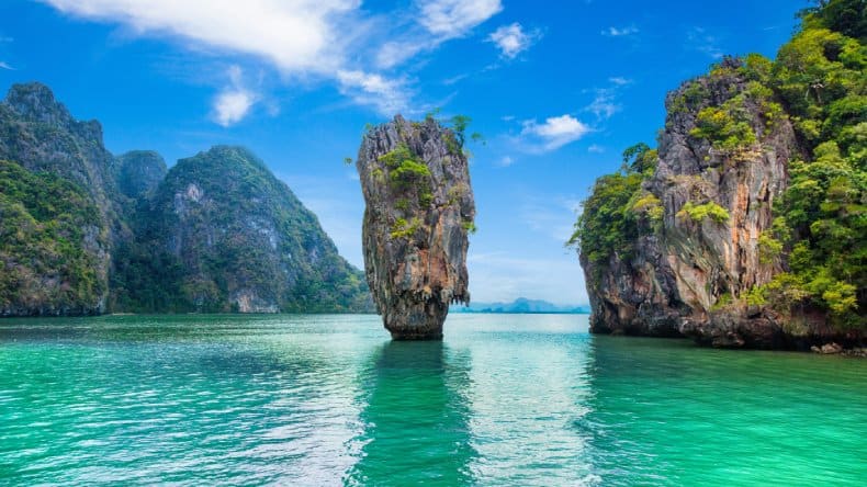 Blick auf den James Bond Felsen in der Phang Nga Bucht, Thailand