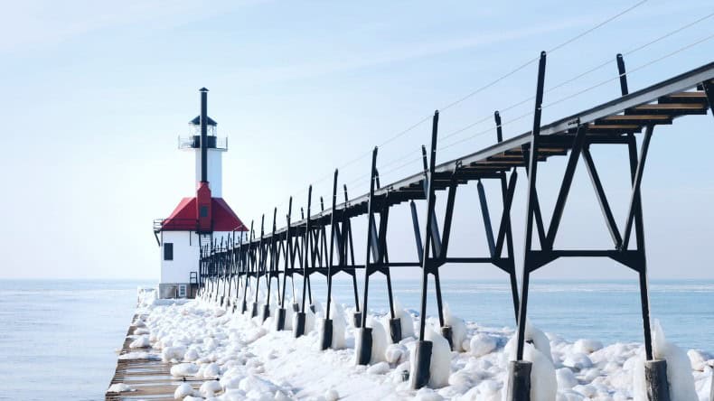 Eisbaden in der Ostsee