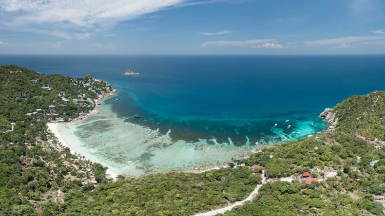 Ariel View auf die Shark Bay, Koh Tao, Thailand