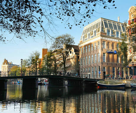 Hotels Amsterdam Tulpen Grachten Und Fahrrader Tui Com